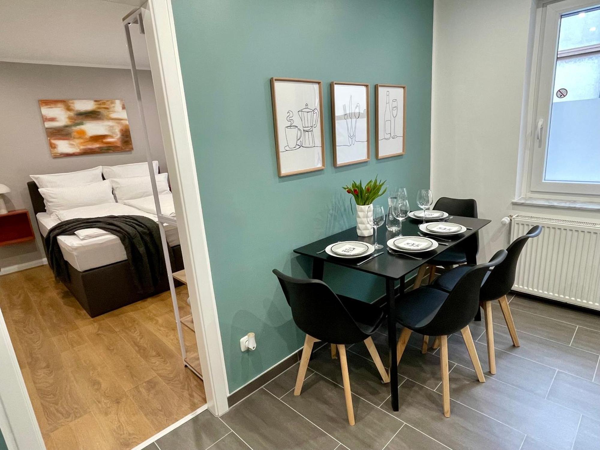 - 4 Pers - 24h Self Check-in - Verkehrsanbindung Apartment